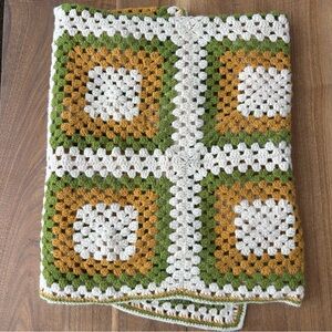 Vintage granny square throw blanket